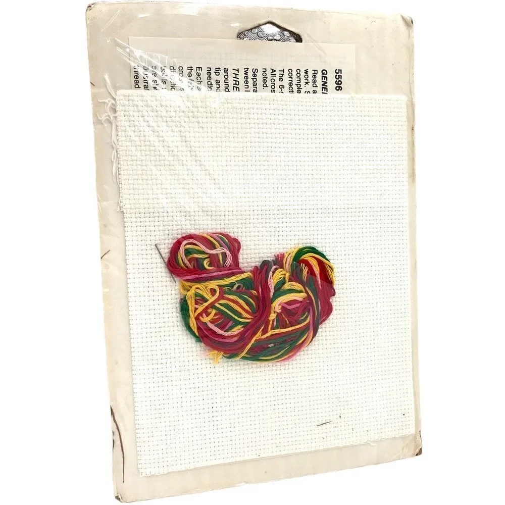 WonderArt Needlecraft Christmas Traditions Jingle Santa Counted Cross Stitch